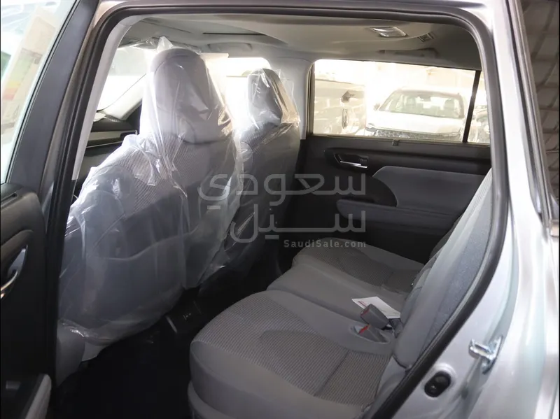 2025 تويوتا هايلاندر