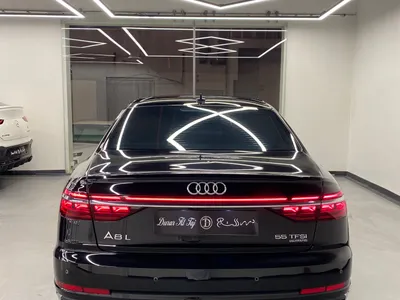 2022 اودي اي 8 ال 55تي اف اس أي