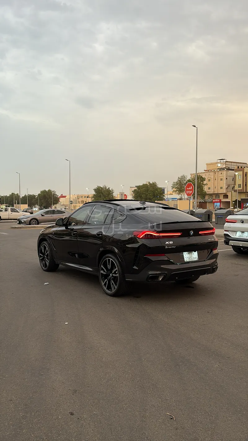 2024 بي ام دبليو الفئة اكس 6 إم كت