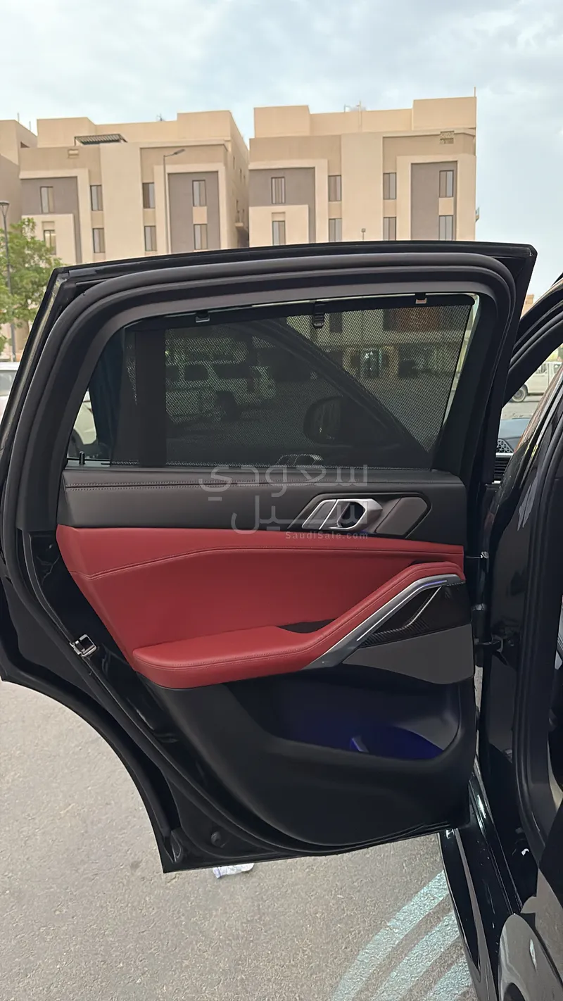 2024 بي ام دبليو الفئة اكس 6 إم كت