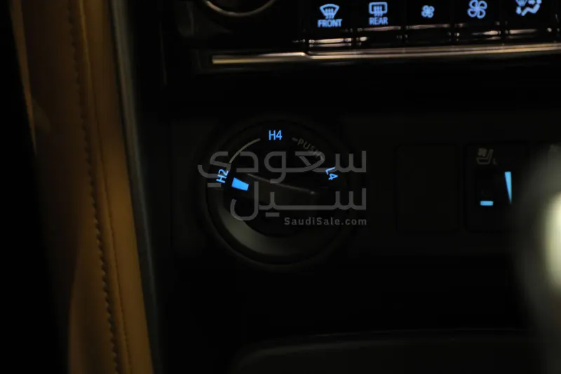 2025 تويوتا فورشنر في اكس