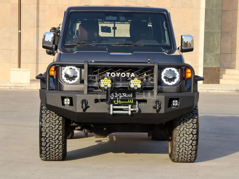 2024 Toyota Land Cruiser LX Double Cab
