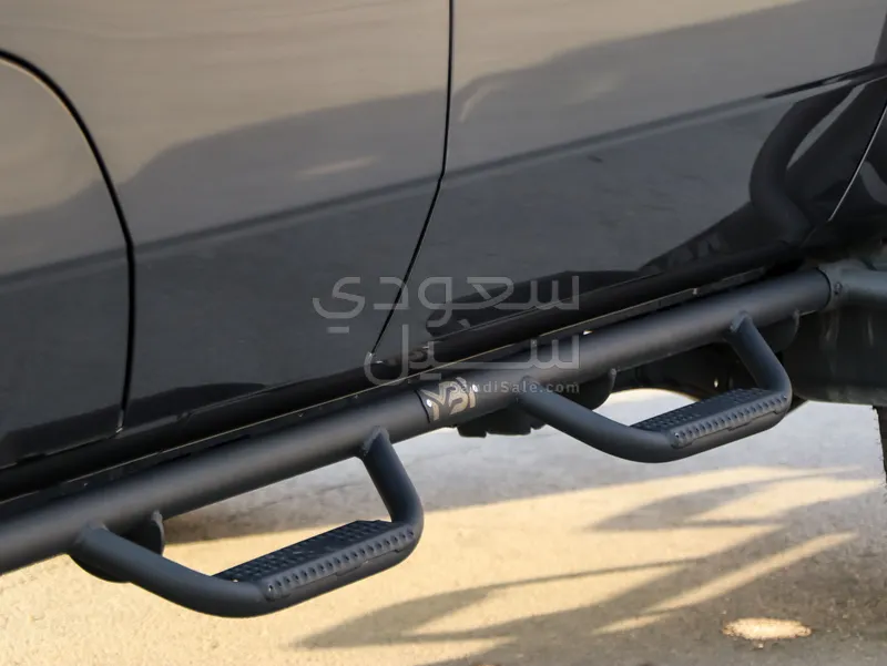 2024 Toyota Land Cruiser LX Double Cab