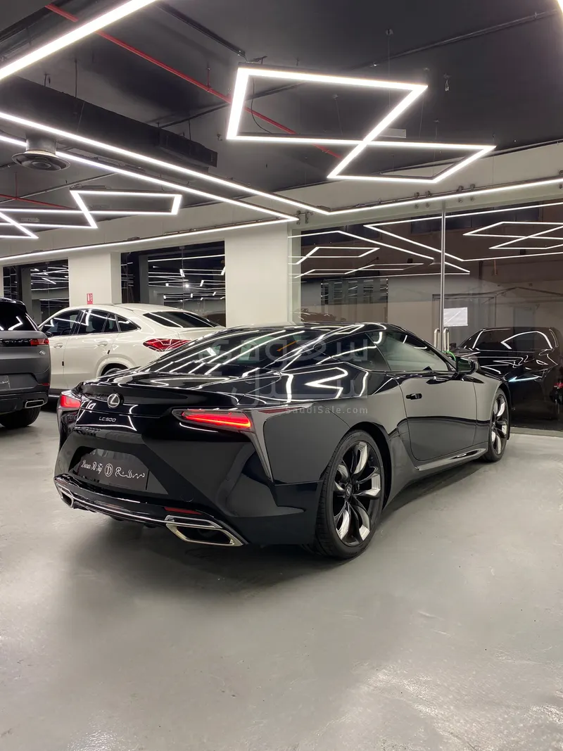 2025 Lexus LC 500