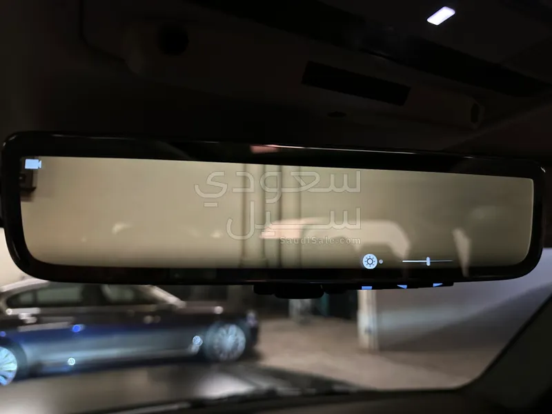 2020 لاند روفر ديفيندر 110