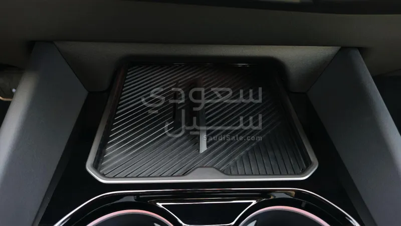 2026 بي ام دبليو الفئة الخامسة 520 أي إم كت
