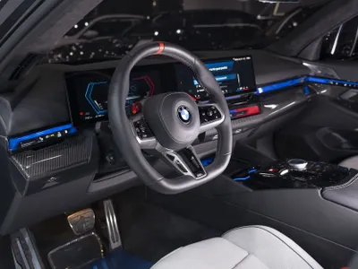 2025 بي ام دبليو الفئة ام إم 5