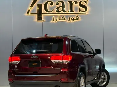 2017 جييب جراند شيروكي لاريدو