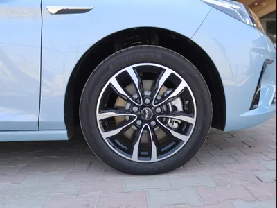 2025 JAC J7