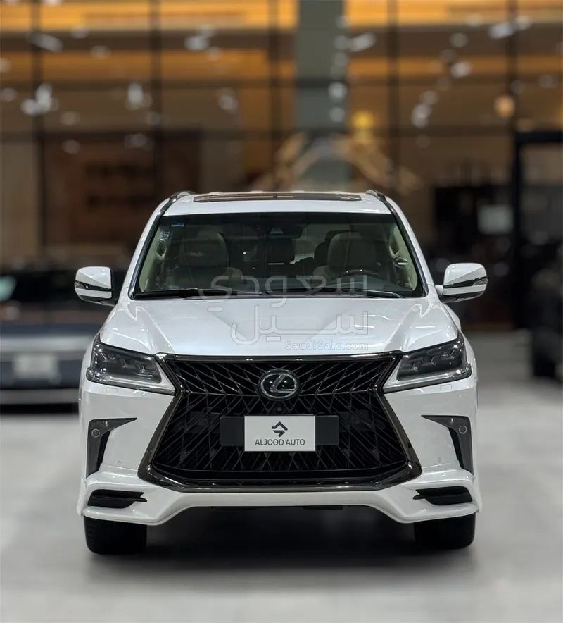 2019 Lexus LX 570  BlackEdition