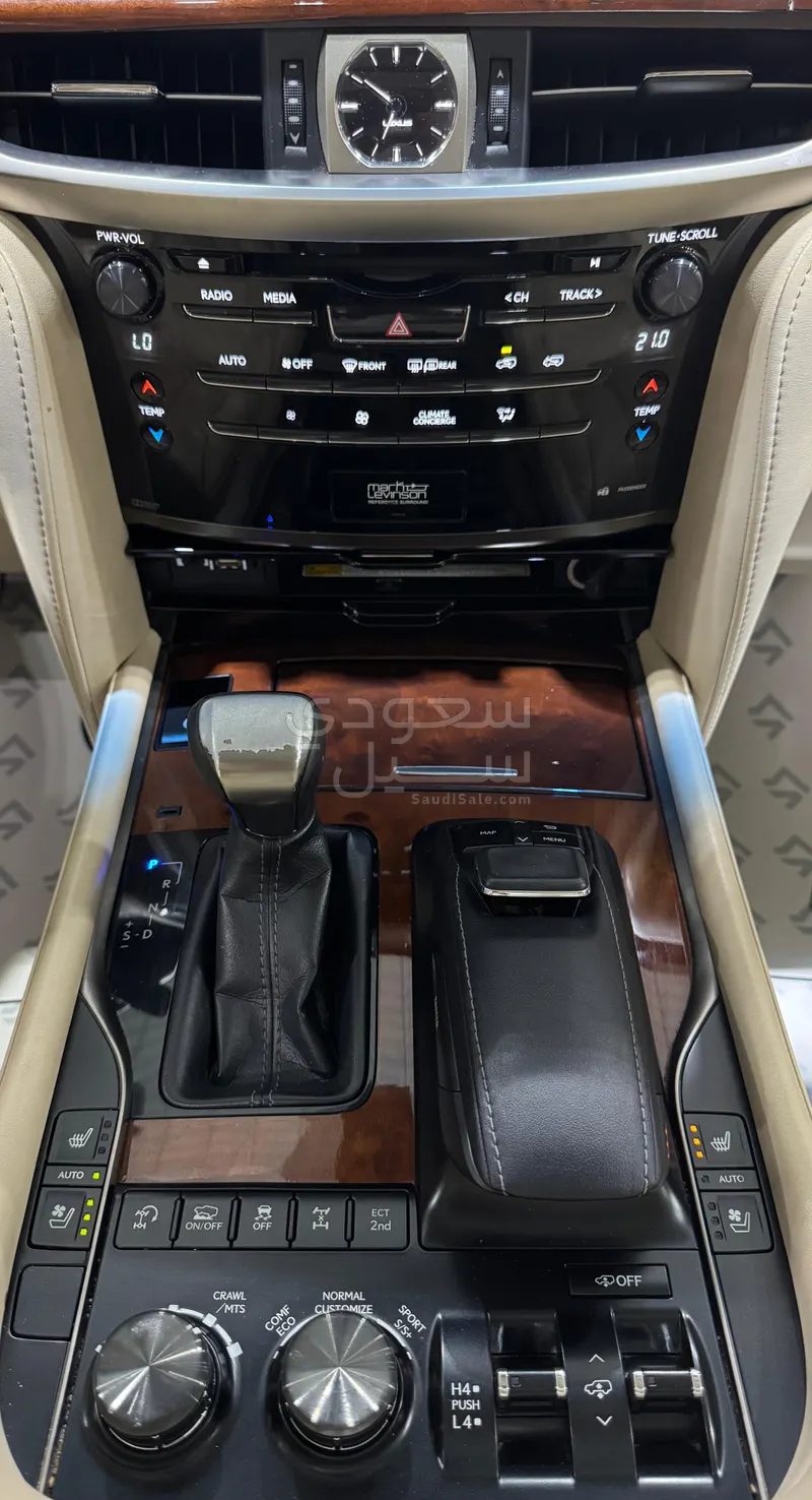 2019 Lexus LX 570  BlackEdition