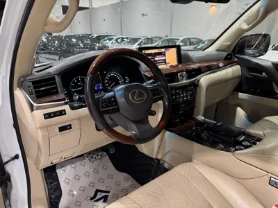 2019 Lexus LX 570  BlackEdition