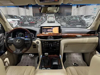 2019 Lexus LX 570  BlackEdition
