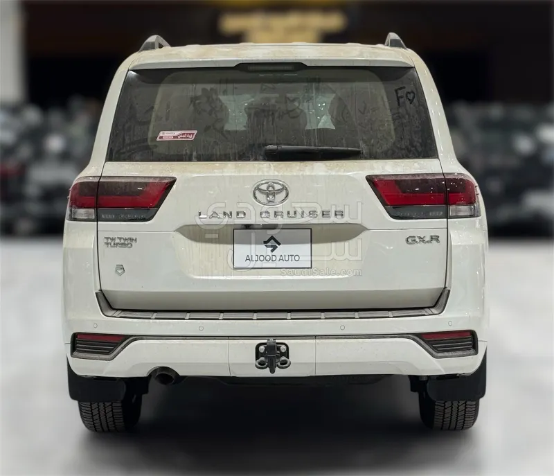 2024 Toyota Land Cruiser GXR