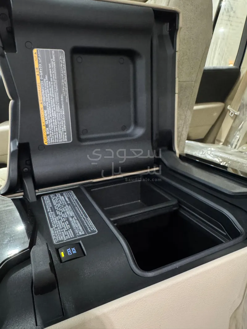 2024 Toyota Land Cruiser GXR
