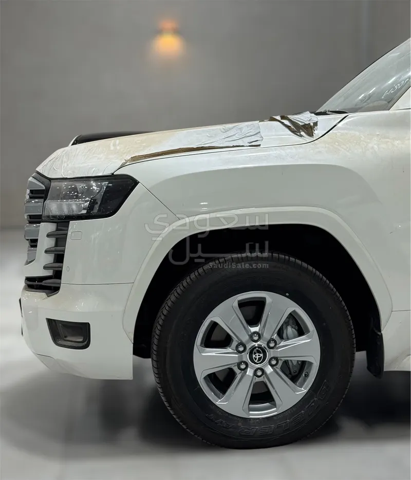 2024 Toyota Land Cruiser GXR
