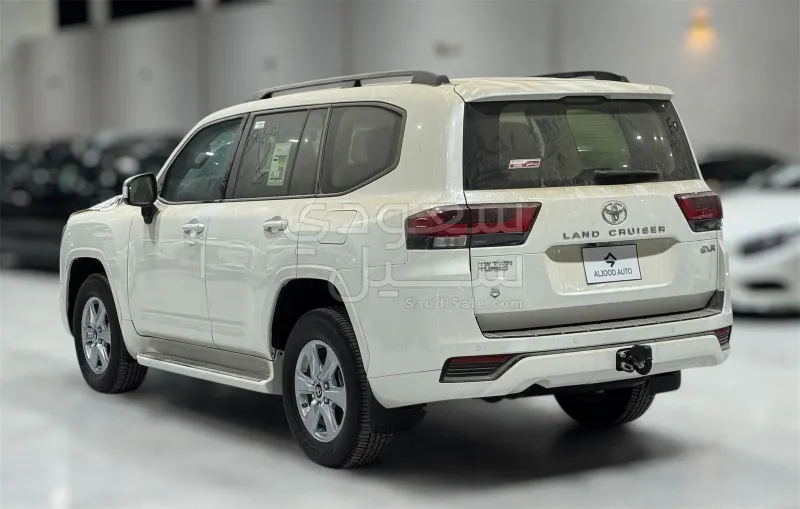2024 Toyota Land Cruiser GXR