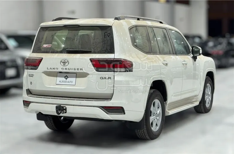 2024 Toyota Land Cruiser GXR