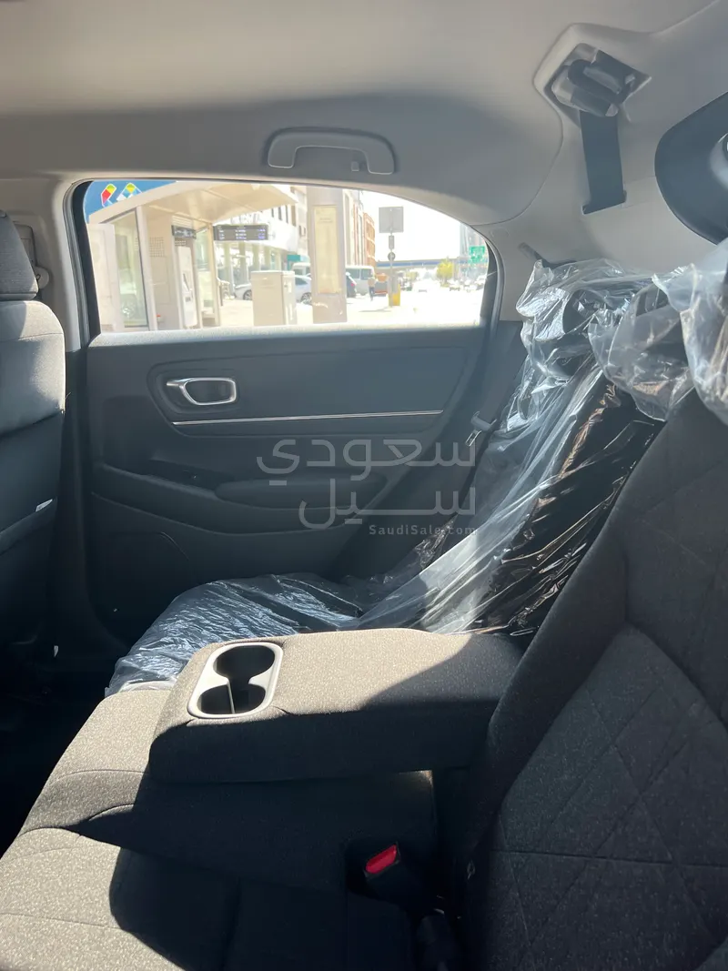 2023 هوندا اتش ار في