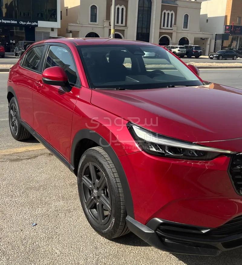 2023 هوندا اتش ار في