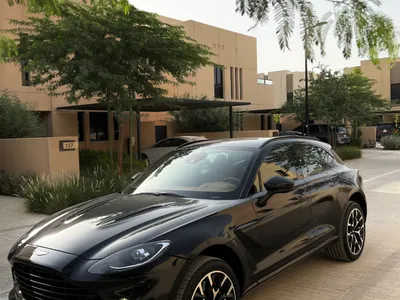 2021 استون مارتن دي بي اكس 550