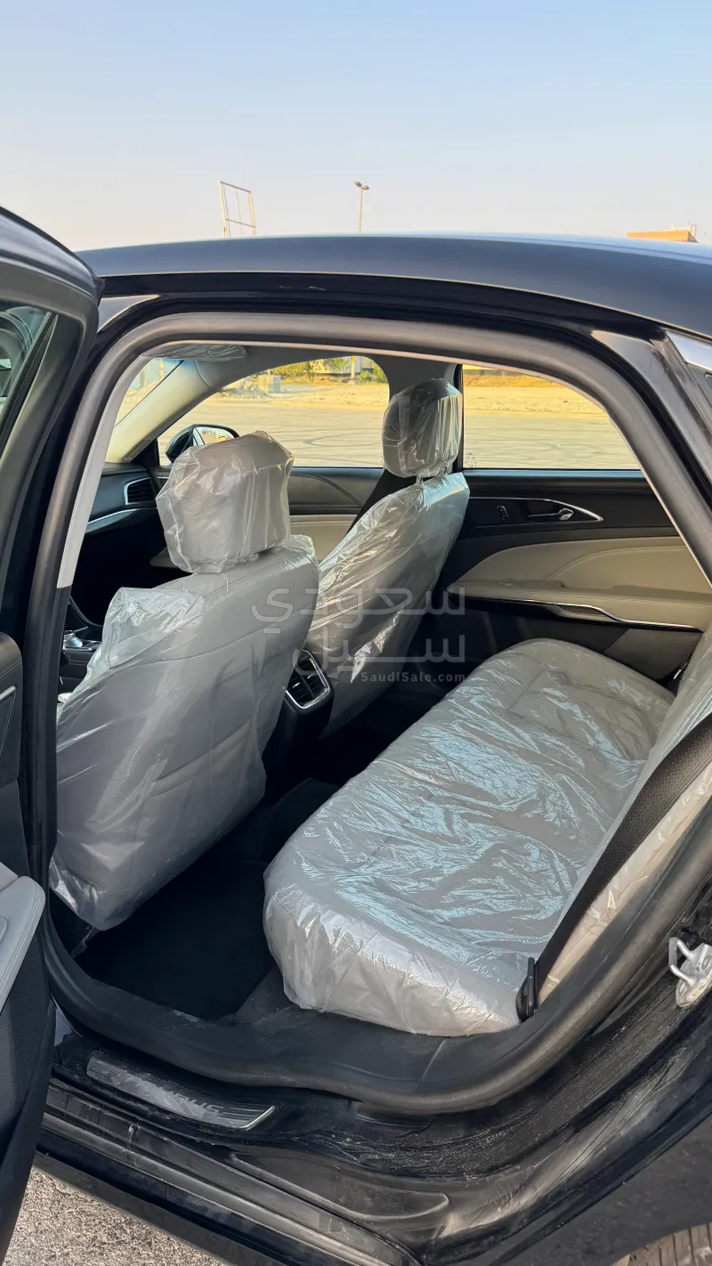 2020 Ford Taurus