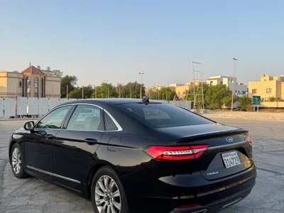 2020 Ford Taurus