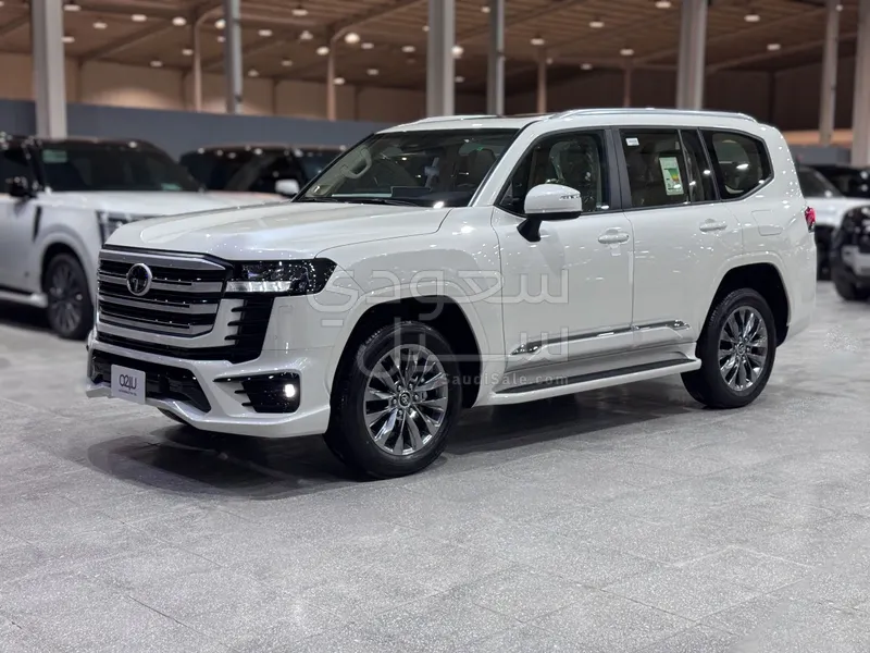 2025 Toyota Land Cruiser GXR