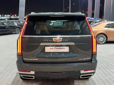 2025 كاديلاك اسكاليد