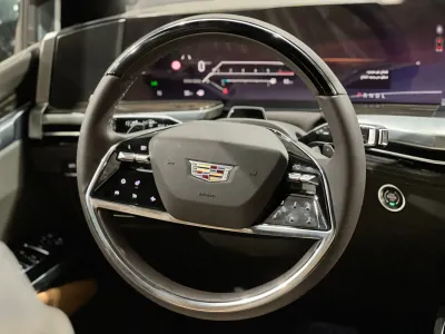 2025 كاديلاك اسكاليد