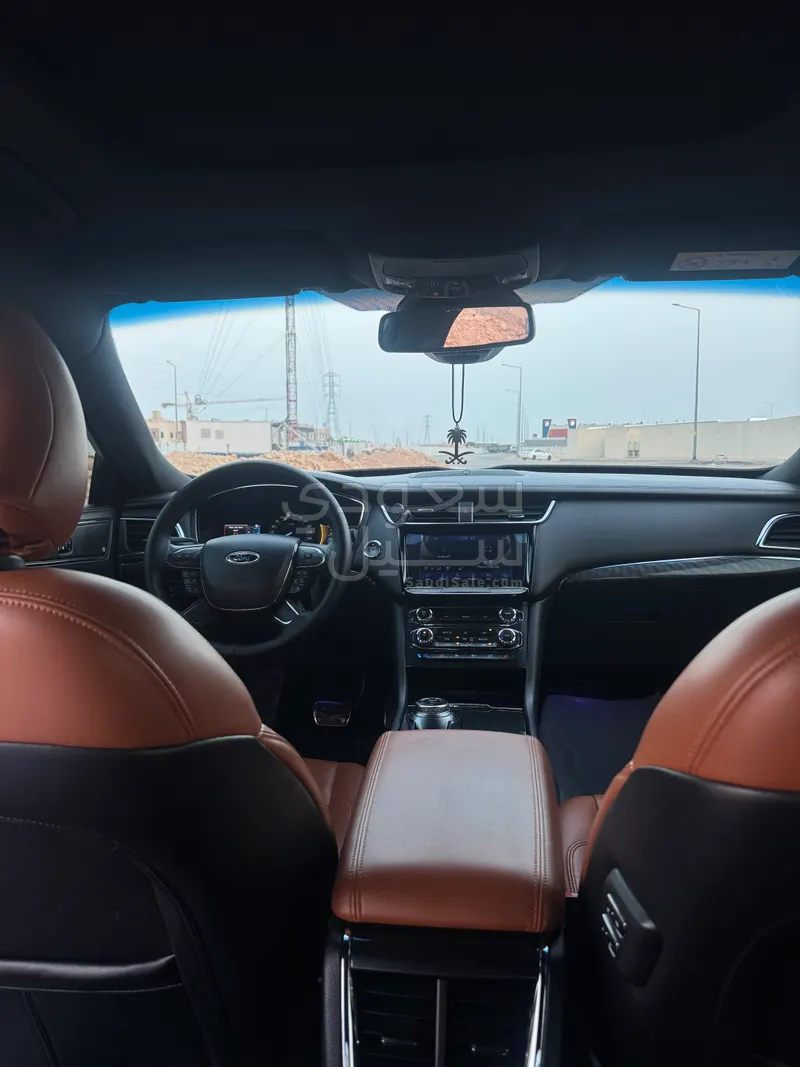 2021 Ford Taurus Titanium