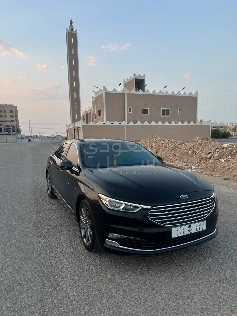 2021 Ford Taurus Titanium