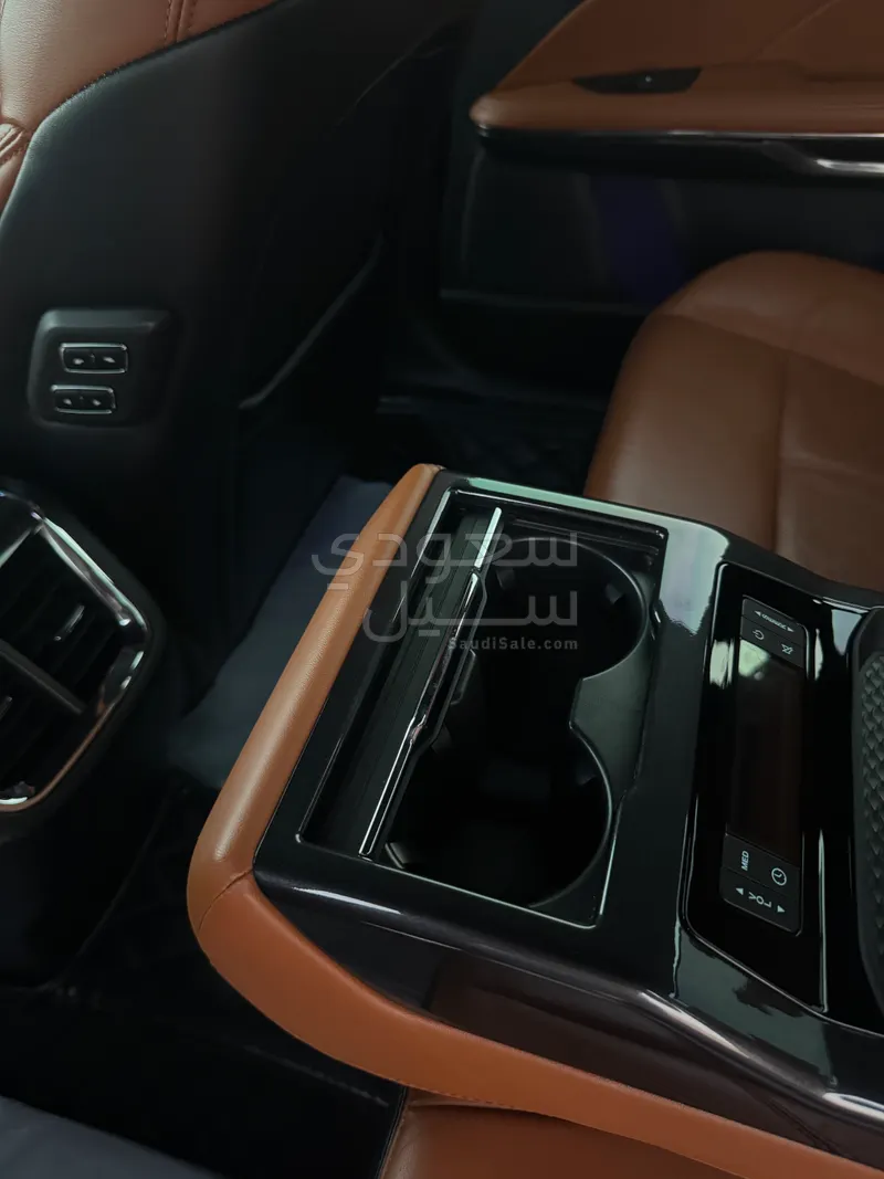 2021 Ford Taurus Titanium