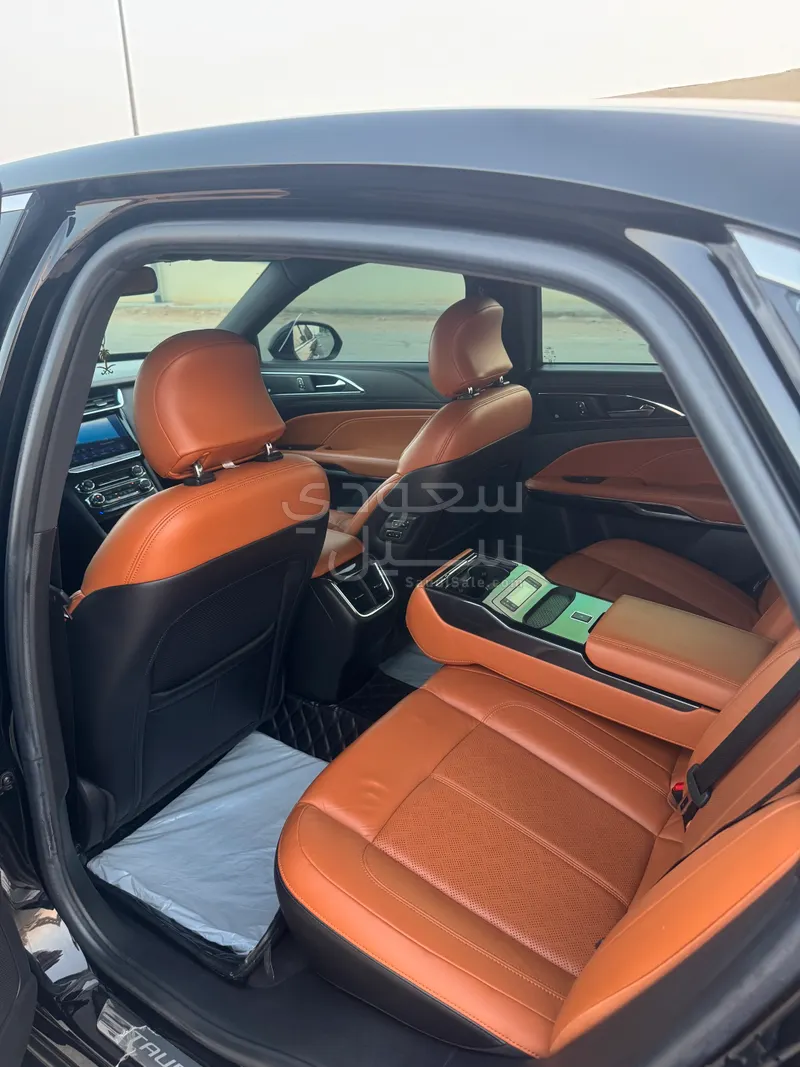 2021 Ford Taurus Titanium