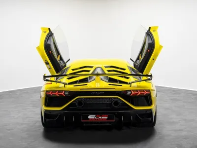 2020 لمبرجيني افنتادور إس في جاي