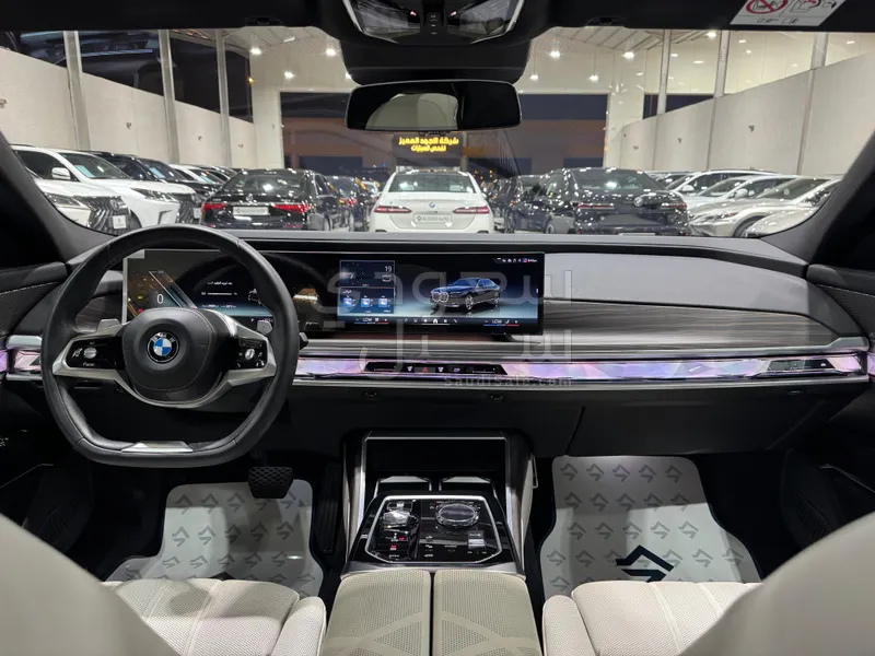 2023 BMW 7 Series 735i