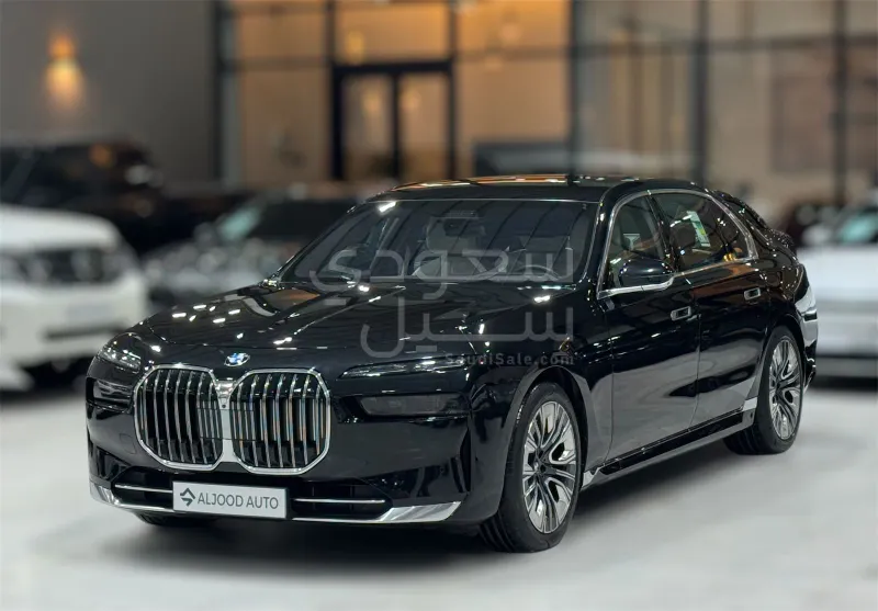 2023 BMW 7 Series 735i