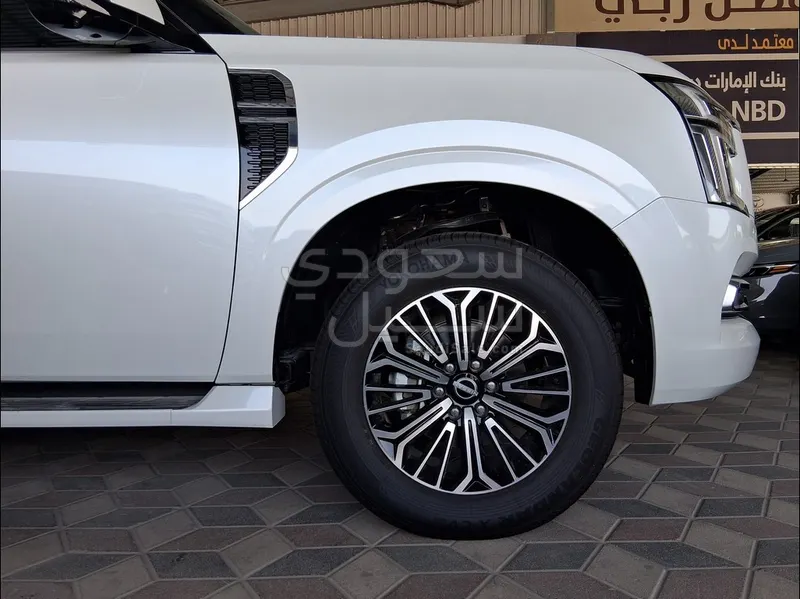 2025 Nissan Patrol Platinum