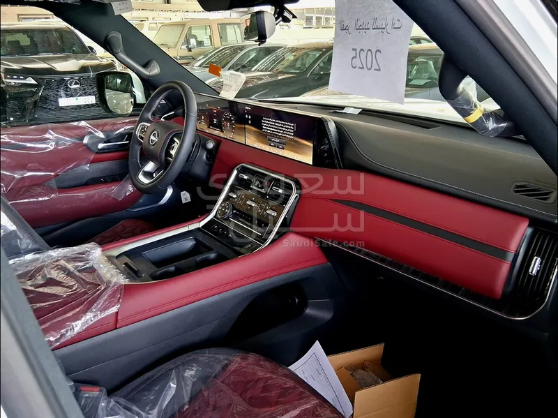 2025 Nissan Patrol Platinum