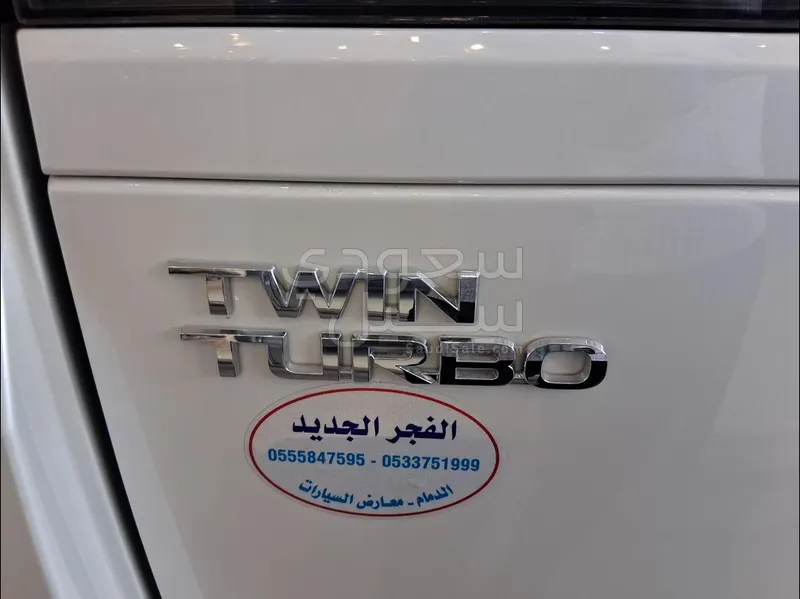 2025 Toyota Land Cruiser GXR
