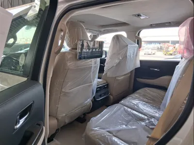 2025 Toyota Land Cruiser GXR
