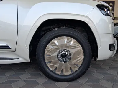 2025 Toyota Land Cruiser GXR