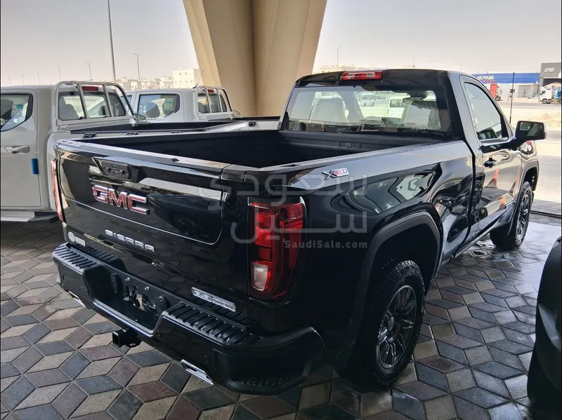 2024 GMC Sierra Elevation