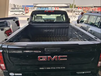 2024 GMC Sierra Elevation