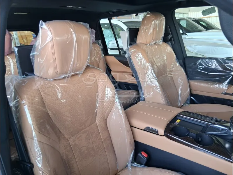2025 Lexus LX 600