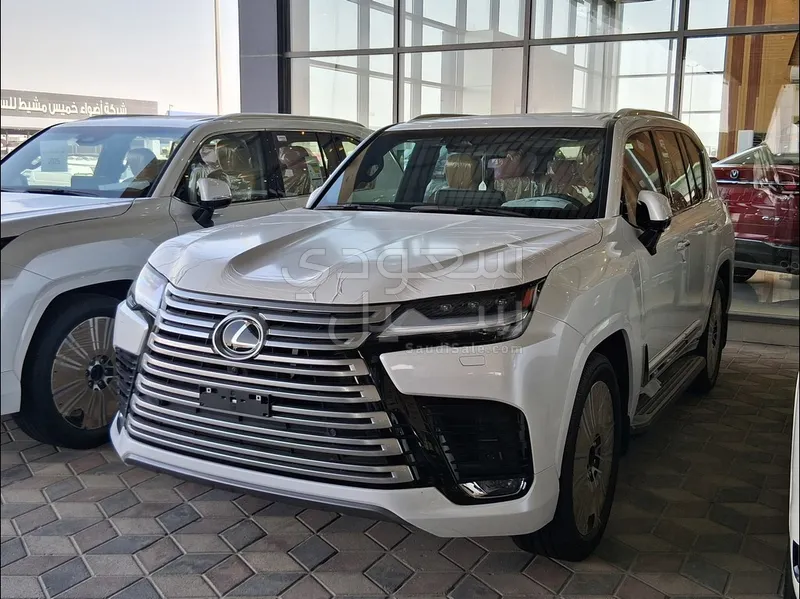 2025 Lexus LX 600