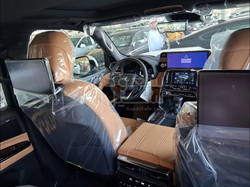 2025 Lexus LX 600