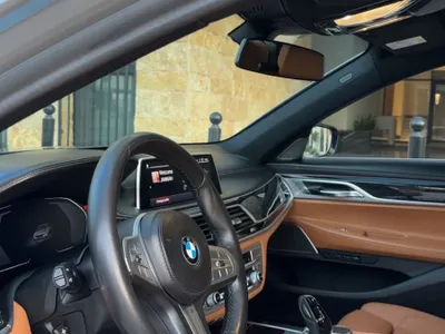 2020 بي ام دبليو الفئة السابعة 730 أي
