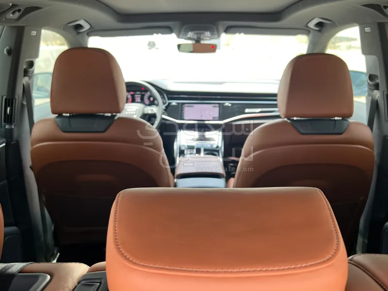2023 Audi Q8 S Line