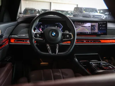 2024 بي ام دبليو الفئة السابعة 735أي